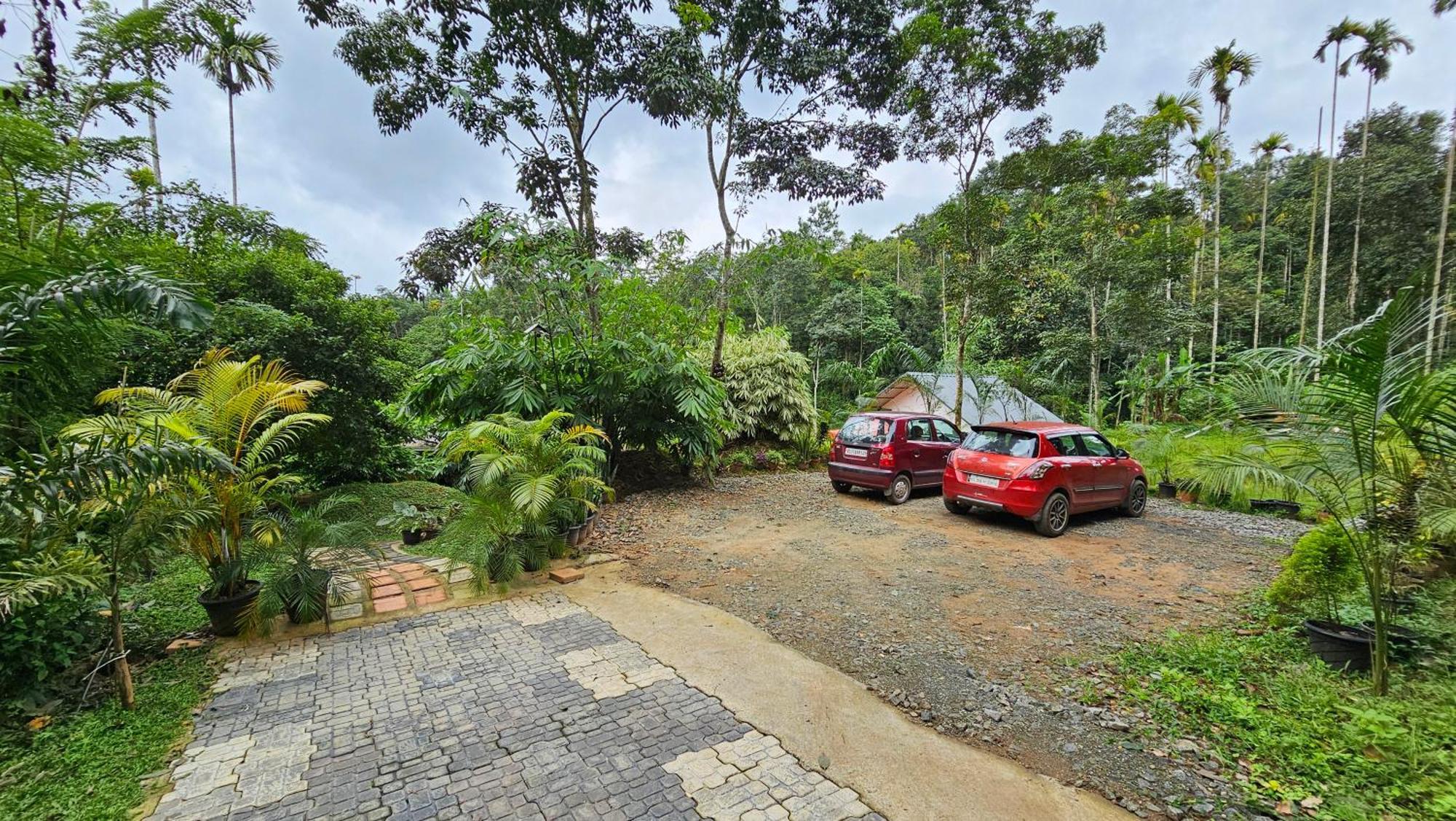Casta Wild Resort Batheri المظهر الخارجي الصورة
